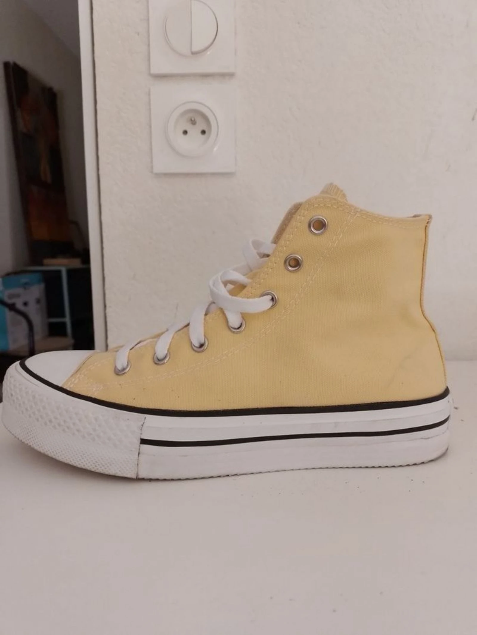Converse – photo 3